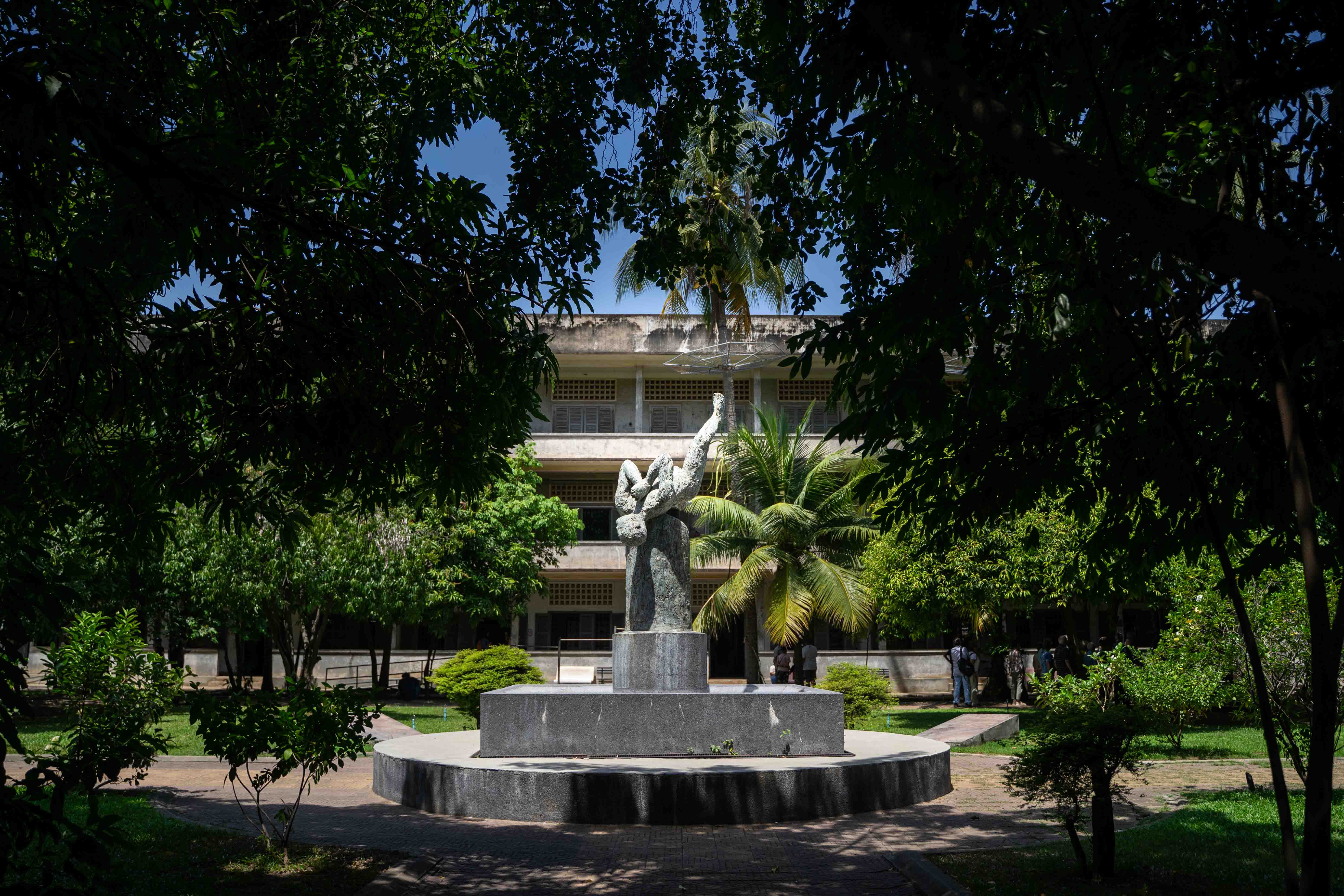 Phnom Penh & Angkor Explorer